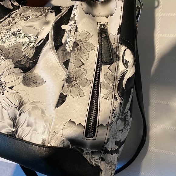 New Sharif Large Leather Shoulder Bag NWOT - Picture 15 of 15